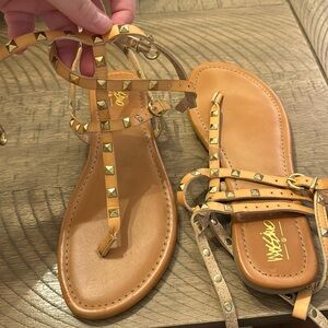 Tan & gold Gladiator Mossimo sandals